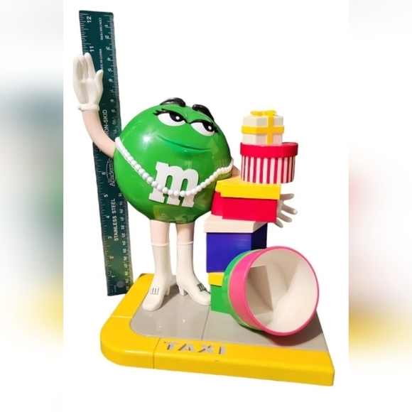 M&M Green Shopper Candy Dispenser Shopping Bag Boxes Hailing Taxi - Picture 3 of 8